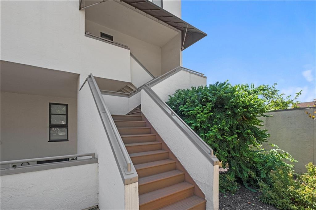 4559 Walnut Street