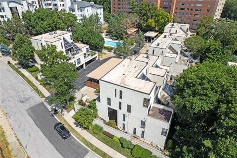 4559 Walnut Street, Kansas City, MO 64111 - #: 2570334