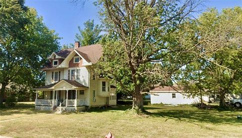 602 W Walnut Street Grain Valley MO 64029