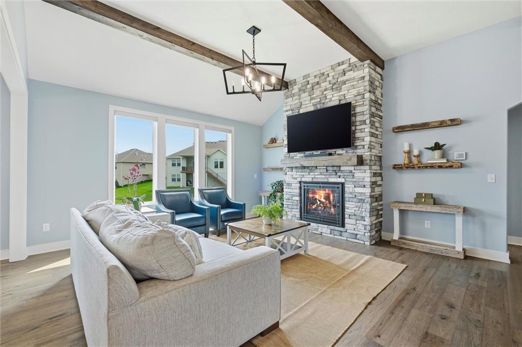 19415 W 201st Terrace