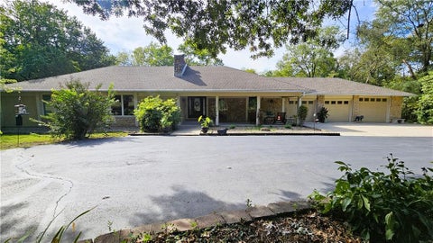 Photo of Red Bird Lane S, Olathe, KS 66061 (MLS # 2647985)