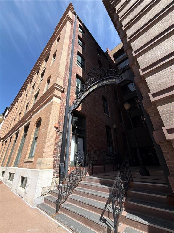 308 W 8th Street 306