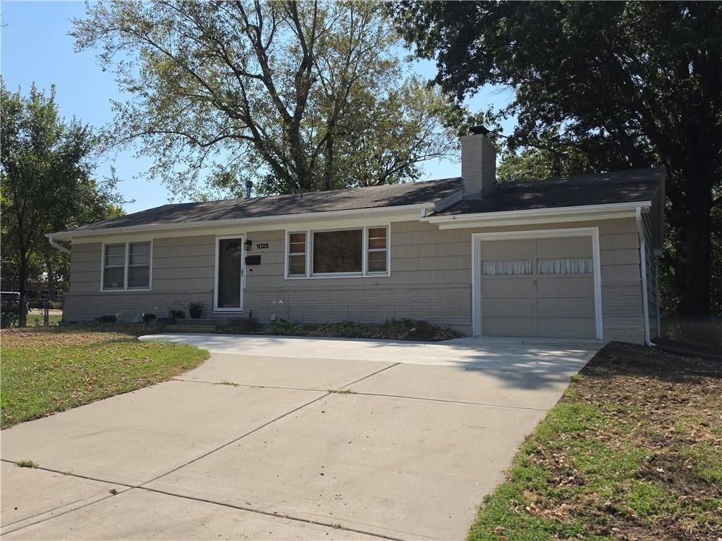 1025 E Elm Street