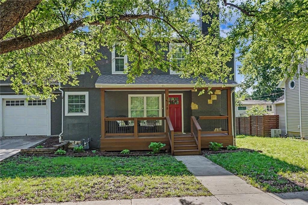 Photo of 1526 Vermont Street, Lawrence, KS 66044 (MLS # 2623417)