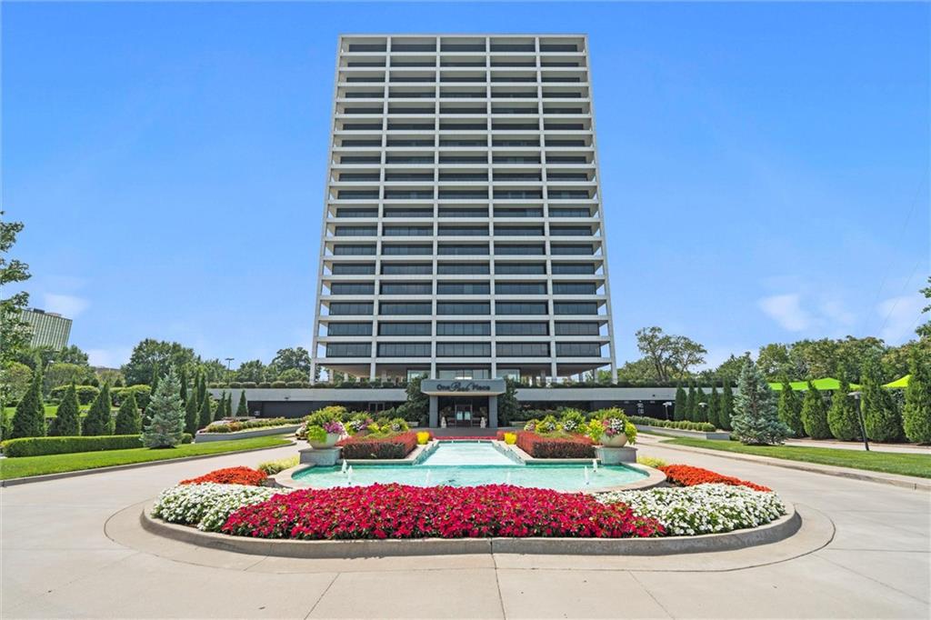 700 W 31st Street 1804