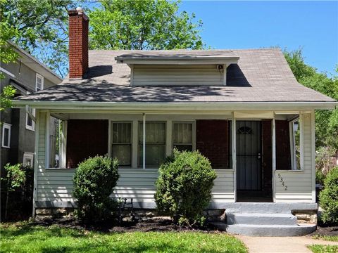 Photo of 5342 Euclid Avenue, Kansas City, MO 64130 (MLS # 2615933)