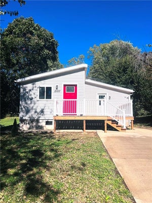 2107 OSCAR ST, SAINT JOSEPH, MO 64505 - Image 8d6931126f84ecf840c4eaa6b0b8f93b/3210277957