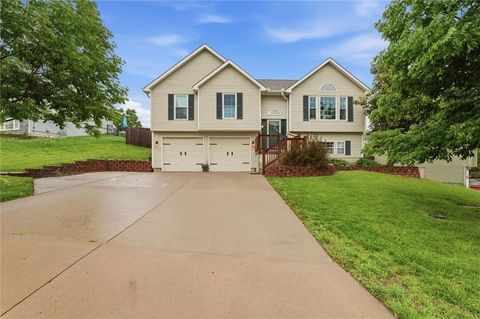 Photo of 210 E Whispering Hills Boulevard, Lone Jack, MO 64070 (MLS # 2620980)