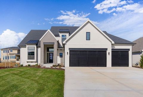 7707 W Green Street Shawnee KS 66227