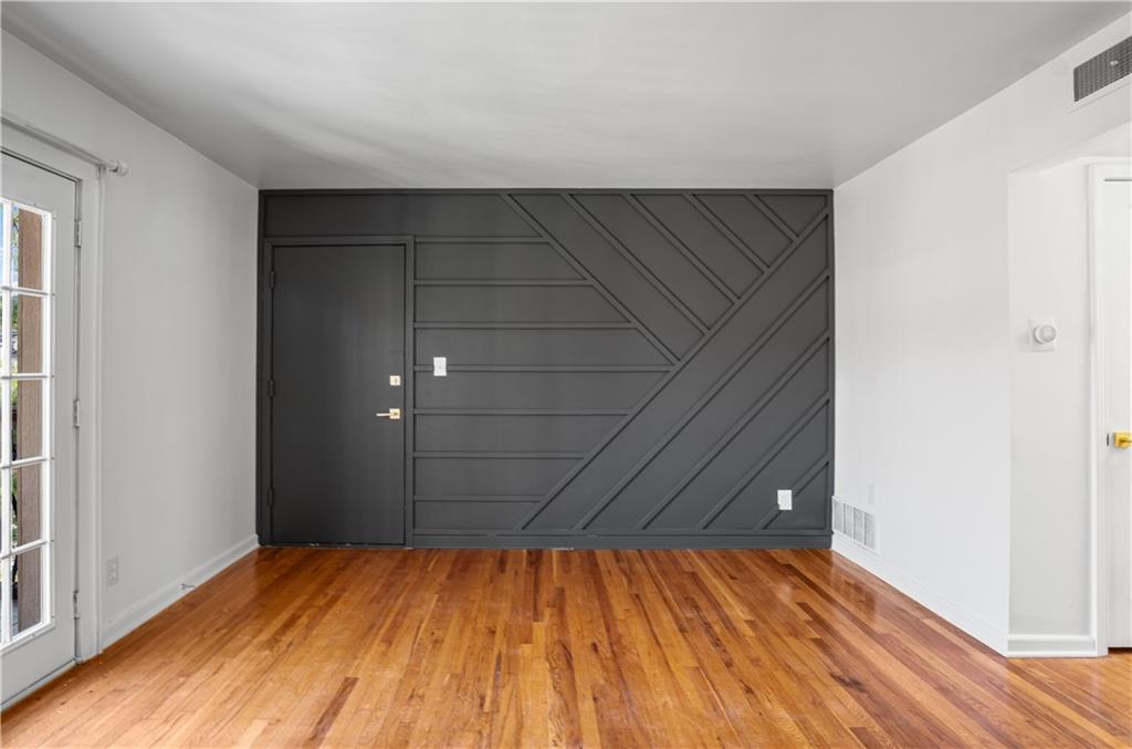 1207 W 45th Street 3W