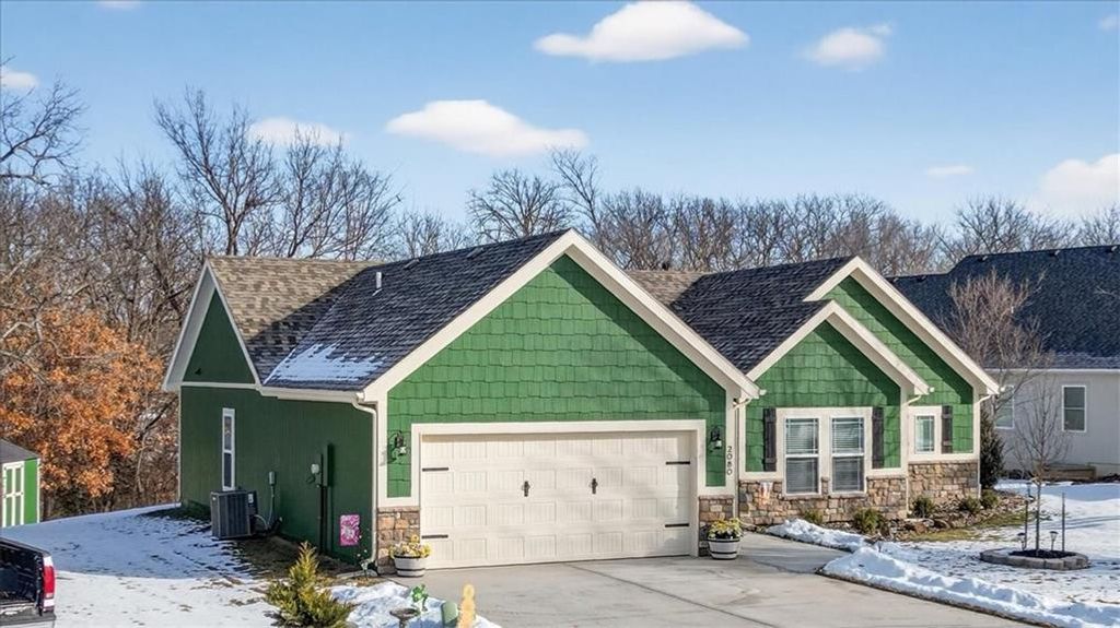 Photo of 2080 Riverstone Drive, Excelsior Springs, MO 64024 (MLS # 2598610)