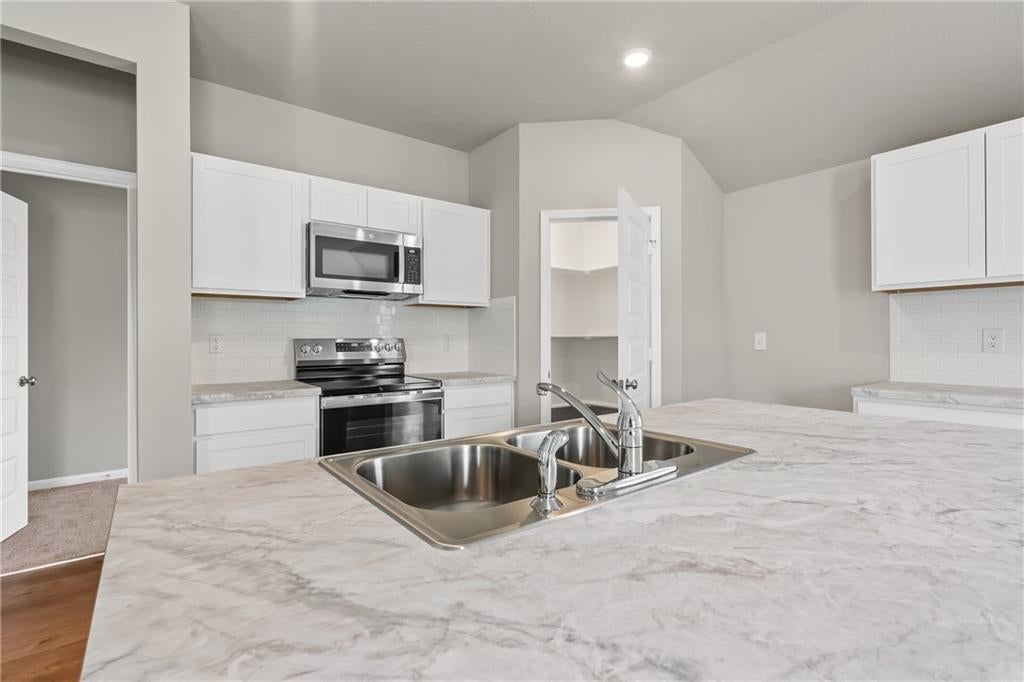 20206 W 195th Street