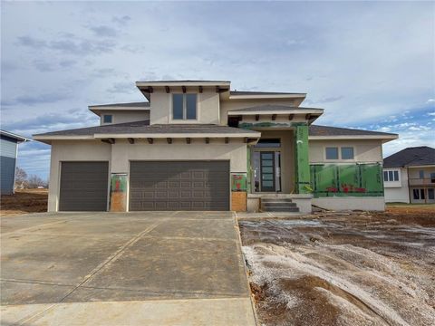 22017 W 99th Terrace Lenexa KS 66220