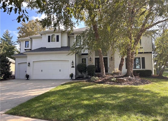 16253 STEARNS ST, OVERLAND PARK, KS 66221 - Image 8e66324781f7e0ea6d9fe3e9cd06fcb8/2057057294