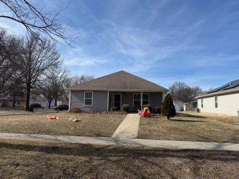 1701 N Elm Street Pittsburg KS 66762
