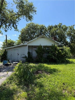S SUMMER ST, EL DORADO SPRINGS, MO 64744 - Image 8e74dddb99e9fa64819e9b43d1aa7e1a/3274388369