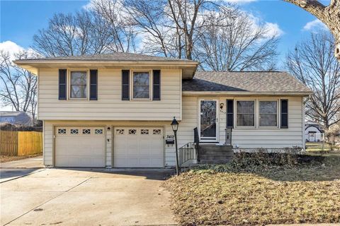 3412 S Emery Street Independence MO 64055