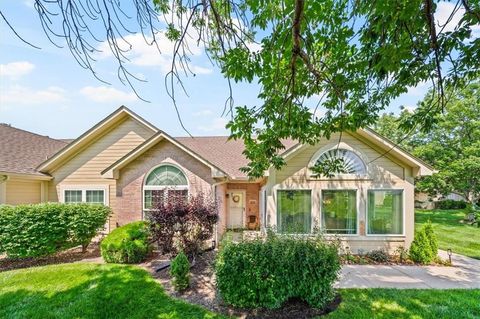 2051 W 139th Terrace, Leawood, KS 66224 - MLS#: 2552221