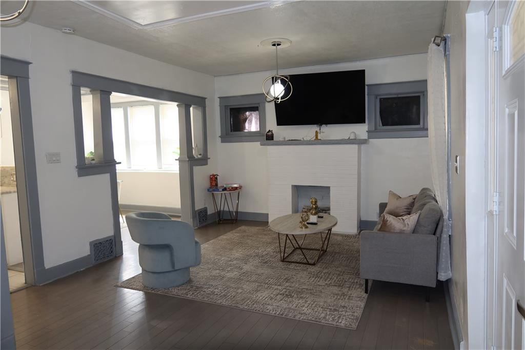 Photo of 147 Kensington Avenue, Kansas City, MO 64123 (MLS # 2643151)
