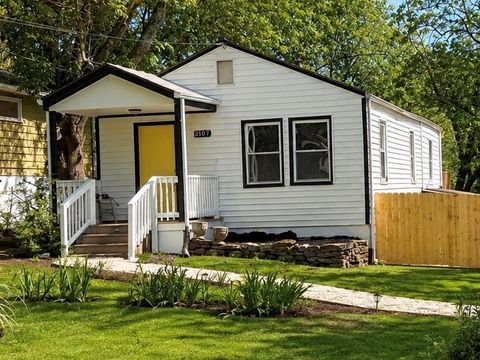 12107 Henry Street Sugar Creek MO 64054