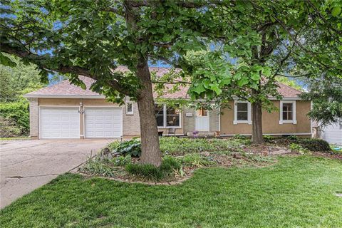 9302 E 81st Street Raytown MO 64138