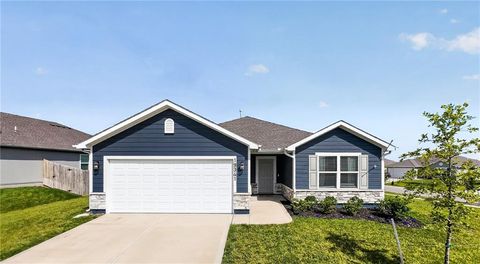 Photo of 19341 Belford Street, Spring Hill, KS 66083 (MLS # 2626645)