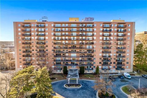 4550 Warwick Boulevard 203 Kansas City MO 64111