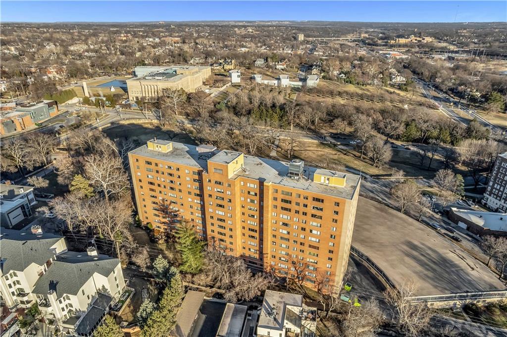 4550 Warwick Boulevard 203