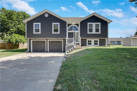 405 S Monroe Street, Raymore, MO 64083 - #: 2596841