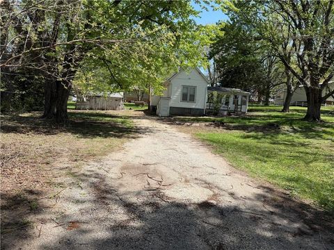 MLS: 2615754