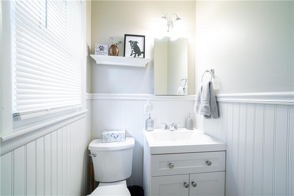 St Joseph, Missouri 64506, United States, 3 Bedrooms Bedrooms, ,2 BathroomsBathrooms,Residential,Active,191911