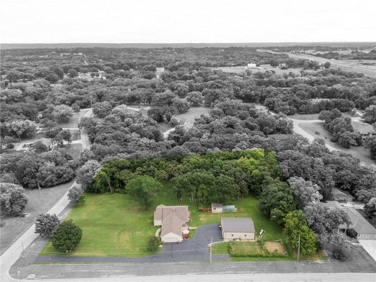 32435 W 91ST ST, DE SOTO, KS 66018 - Image 8f01e35a9d02fa88d0e966da869a5fff/2051460471