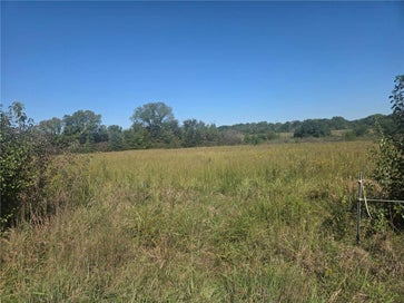 32570 Old KC Road Paola KS 66071