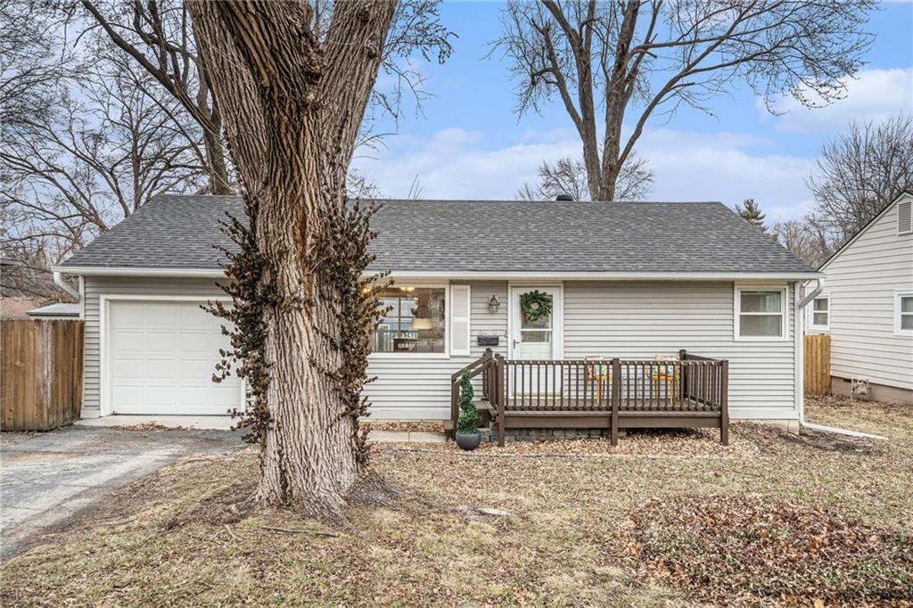 6400 W 82ND Street