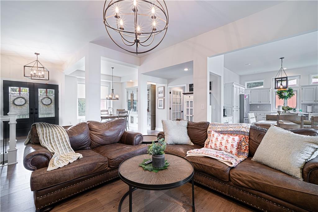 Wathena, Kansas 66090, United States, 4 Bedrooms Bedrooms, ,3 BathroomsBathrooms,Residential,Active,194065