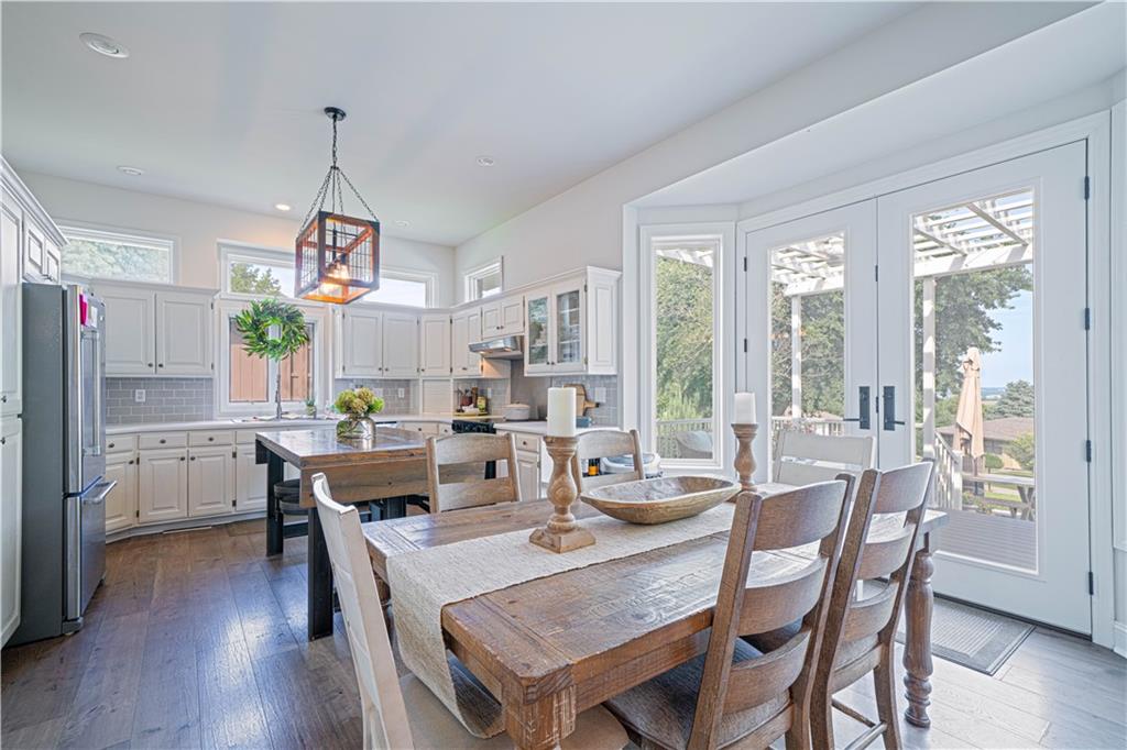 Wathena, Kansas 66090, United States, 4 Bedrooms Bedrooms, ,3 BathroomsBathrooms,Residential,Active,194065