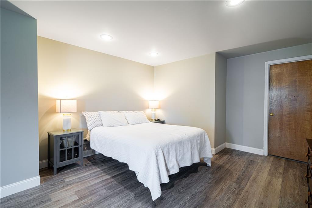 Wathena, Kansas 66090, United States, 4 Bedrooms Bedrooms, ,3 BathroomsBathrooms,Residential,Active,194065