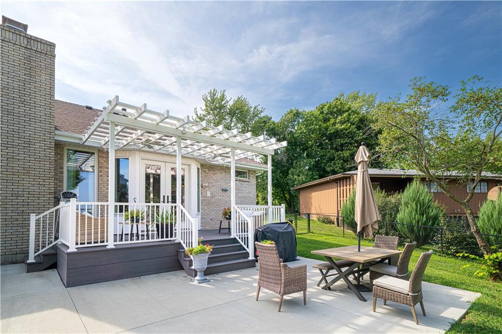 Wathena, Kansas 66090, United States, 4 Bedrooms Bedrooms, ,3 BathroomsBathrooms,Residential,Active,194065