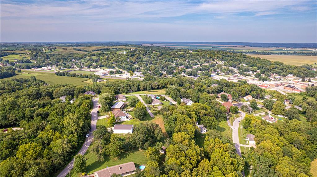 Wathena, Kansas 66090, United States, 4 Bedrooms Bedrooms, ,3 BathroomsBathrooms,Residential,Active,194065