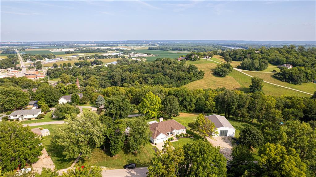 Wathena, Kansas 66090, United States, 4 Bedrooms Bedrooms, ,3 BathroomsBathrooms,Residential,Active,194065