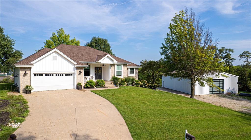 Wathena, Kansas 66090, United States, 4 Bedrooms Bedrooms, ,3 BathroomsBathrooms,Residential,Active,194065