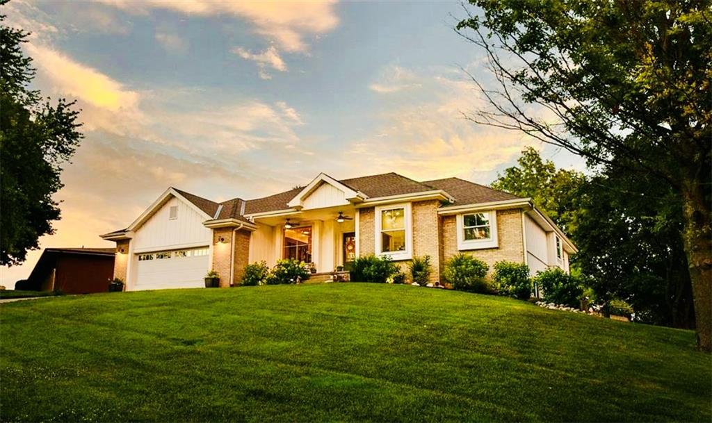 Wathena, Kansas 66090, United States, 4 Bedrooms Bedrooms, ,3 BathroomsBathrooms,Residential,Active,194065