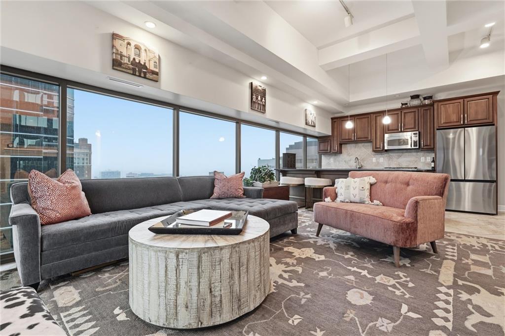 1101 Walnut Street 1707