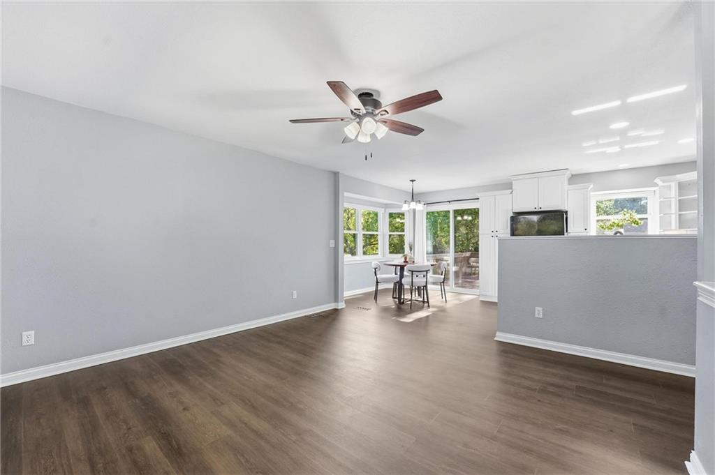 332 SE Jackson Court
