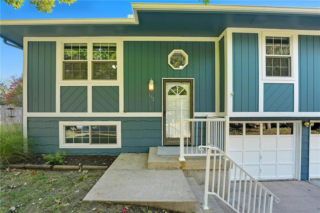 332 SE Jackson Court