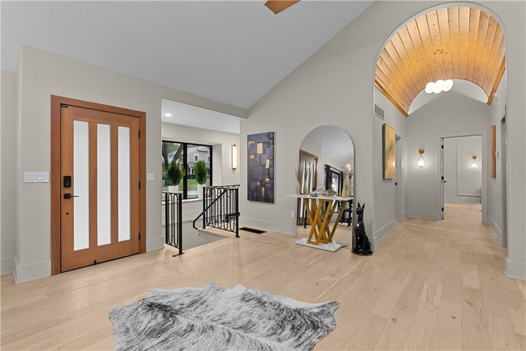 2019 W 81st Terrace