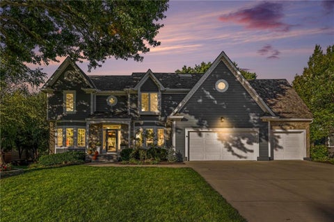 Photo of 14104 Kessler Street, Overland Park, KS 66221 (MLS # 2645974)