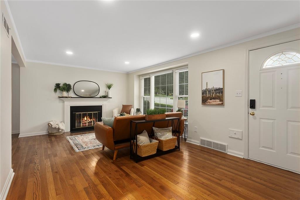 3316 W 75th Street