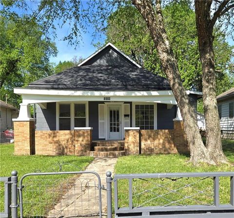 Photo of 1509 N Grand N/A, Pittsburg, KS 66762 (MLS # 2614911)