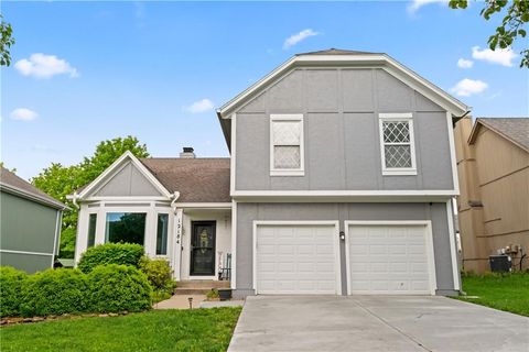 12184 S Tallgrass Drive, Olathe, KS 66061 - MLS#: 2547534